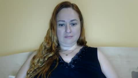 Snapshot of zara_red chatting on June 7, 9:35 am Kate. if im not here im here foxy red333 online show from June 7, 9:35 am