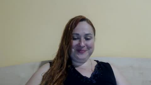 Snapshot of zara_red chatting on June 8, 1:55 pm Kate. if im not here im here foxy red333 online show from June 8, 1:55 pm