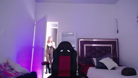 Zara online show from October 25, 6:13 pm