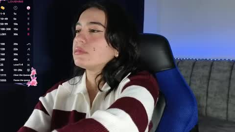 Snapshot of zaradames_ chatting on June 2, 4:25 am zaradames_ online show from June 2, 4:25 am