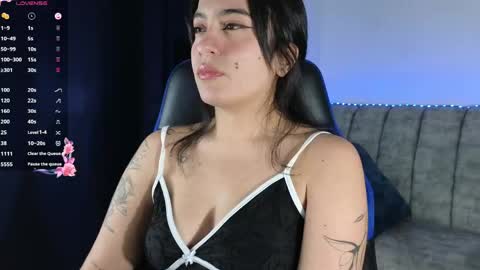 Snapshot of zaradames_ chatting on June 6, 5:12 am zaradames_ online show from June 6, 5:12 am