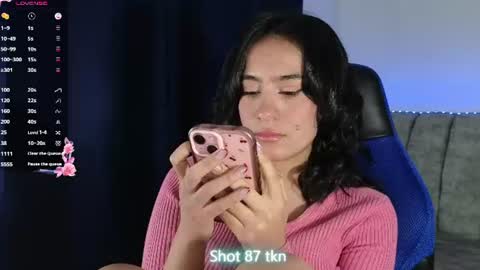 Snapshot of zaradames_ chatting on July 7, 7:23 am zaradames_ online show from July 7, 7:23 am