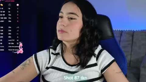 Snapshot of zaradames_ chatting on July 18, 4:27 am zaradames_ online show from July 18, 4:27 am