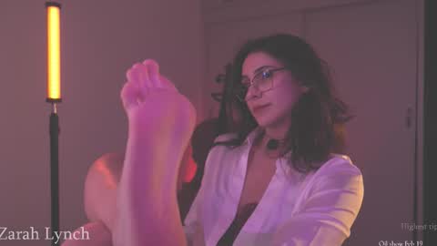 Snapshot of zarahlynch chatting on February 19, 11:56 pm Miss Lynch Next show 2911 online show from February 19, 11:56 pm