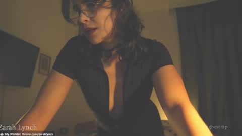 Miss Lynch   Next show  2911 online show from July 16, 9:54 pm