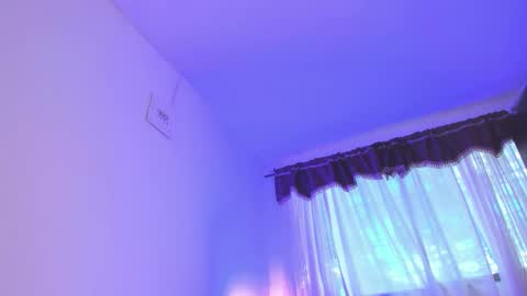   online show from October 21, 6:19 pm