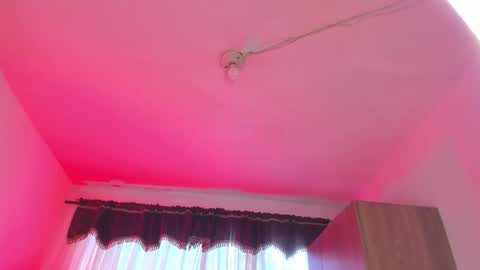   online show from February 27, 8:31 pm