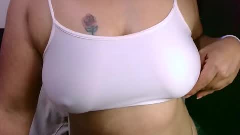 Snapshot of zaray_45bella chatting on October 10, 10:31 pm zaray online show from October 10, 10:31 pm