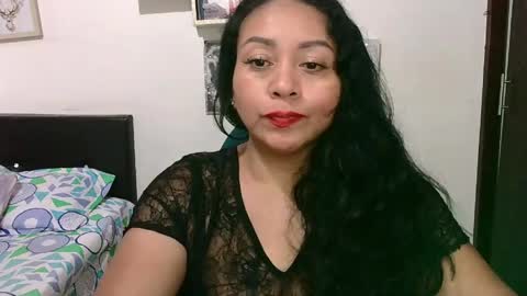 zaray online show from June 7, 8:45 pm