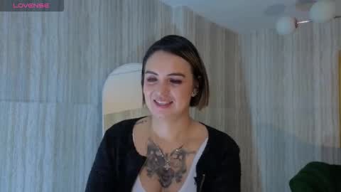 Isabella online show from February 14, 1:08 pm