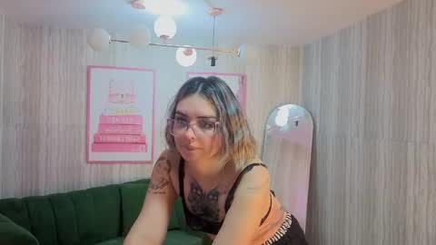Isabella online show from May 28, 12:46 pm