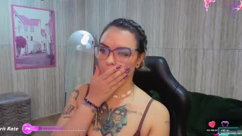 Isabella online show from June 5, 1:06 pm