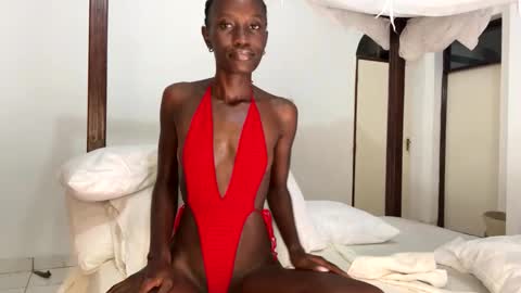 Snapshot of zaria_amara chatting on June 1, 5:47 pm zaria_amara online show from June 1, 5:47 pm