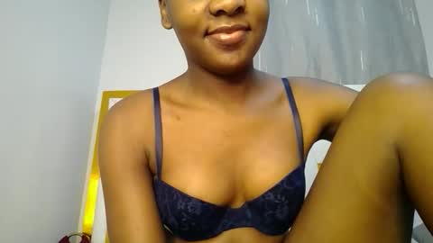 zariah online show from June 6, 10:03 pm