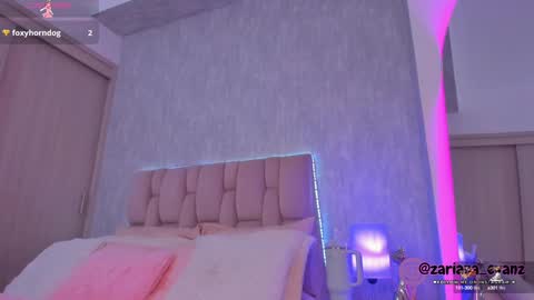 Snapshot of zarianaevanz chatting on December 13, 9:30 pm Zariana online show from December 13, 9:30 pm