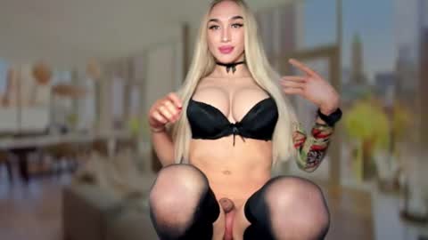 Snapshot of zarinastoun20 chatting on February 2, 11:53 pm ZARINA online show from February 2, 11:53 pm