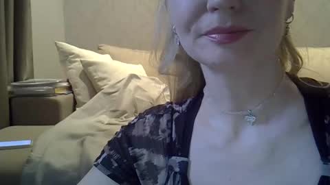 Zarina Swift online show from April 30, 4:52 am