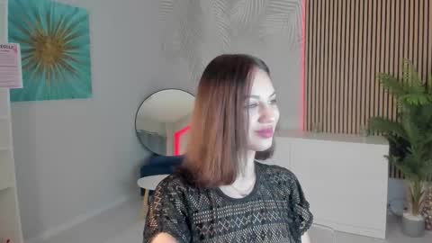 Dee online show from March 14, 8:47 pm