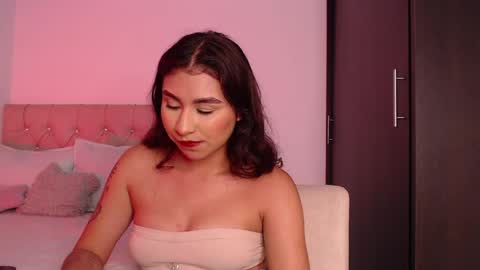 zayda online show from June 10, 12:33 am