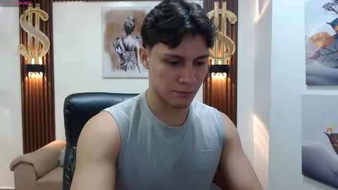 Snapshot of zayn_clausen chatting on May 30, 6:27 pm zayn_clausen online show from May 30, 6:27 pm