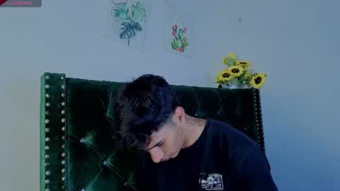 Snapshot of zaynmoretti chatting on June 23, 7:56 pm zaynmoretti online show from June 23, 7:56 pm