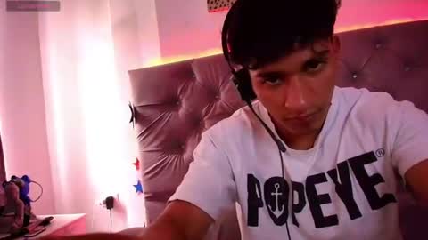 Snapshot of zaynmoretti chatting on July 28, 8:12 pm zaynmoretti online show from July 28, 8:12 pm