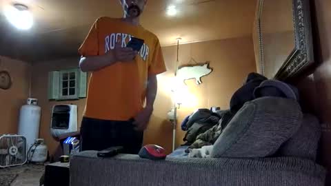 zdbell5thousand1 online show from April 2, 3:04 am