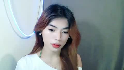 Snapshot of zeah_rev21 chatting on June 16, 2:30 pm zeah_rev21 online show from June 16, 2:30 pm