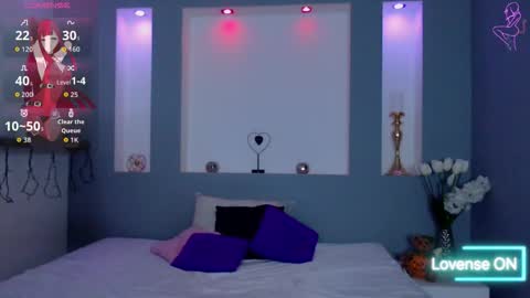 Karolyne online show from December 2, 11:15 am