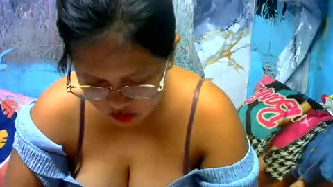 Snapshot of zeannalicious chatting on July 11, 3:09 am Im Zeanna online show from July 11, 3:09 am