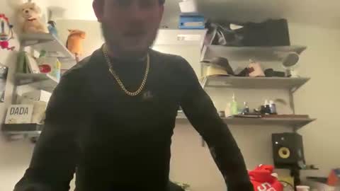 zedito online show from December 22, 7:27 am