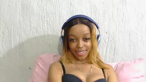 Snapshot of zeedoll chatting on July 17, 6:13 pm Zee online show from July 17, 6:13 pm