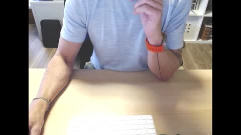 Snapshot of zeigmalwie chatting on January 2, 10:26 am zeigmalwie online show from January 2, 10:26 am