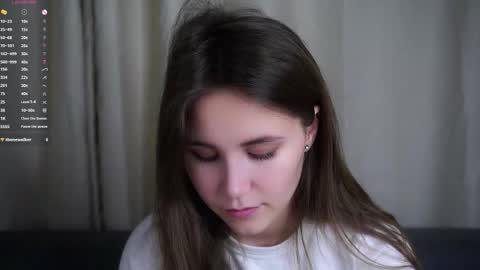 Emilia online show from November 11, 11:49 pm