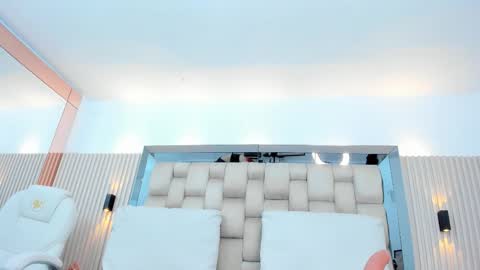 Snapshot of zenda_evans chatting on November 28, 11:18 pm Zenda Evans online show from November 28, 11:18 pm