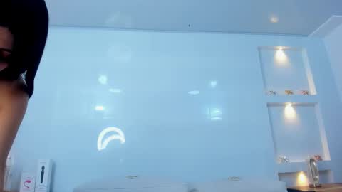 Snapshot of zenda_evans chatting on December 5, 4:10 am Zenda Evans online show from December 5, 4:10 am