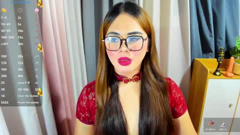 Zendaya online show from December 11, 8:50 pm