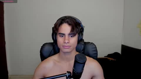 Snapshot of zenhzu chatting on November 16, 10:15 pm zenzhu online show from November 16, 10:15 pm