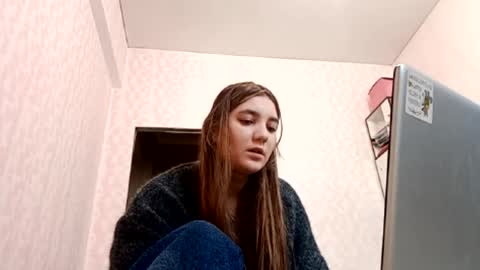 zeniabrossoit online show from March 11, 6:08 am