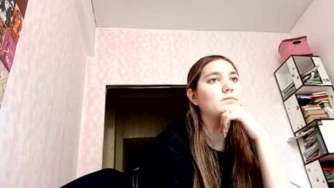 zeniabrossoit online show from April 28, 8:52 am