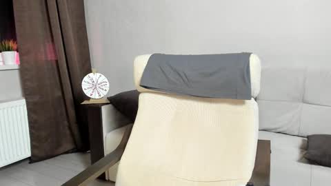 Andrew online show from November 26, 8:43 pm