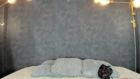 ZEPHYRA ANGELS online show from December 3, 2:41 am