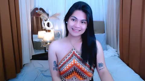 Snapshot of zephyraaaaa chatting on April 15, 2:35 pm zephyraaaaa online show from April 15, 2:35 pm