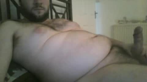 Snapshot of zero0zero123 chatting on April 15, 8:43 am zero0zero123 online show from April 15, 8:43 am