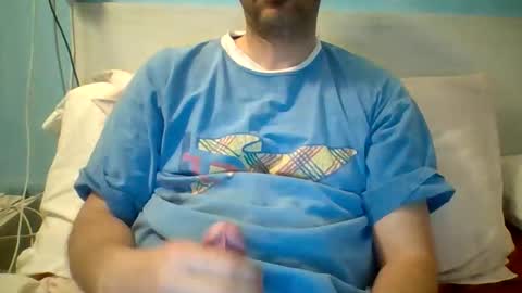 Snapshot of zeus00811 chatting on April 15, 4:41 am zeus online show from April 15, 4:41 am