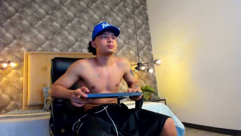 zeus online show from January 3, 12:22 am