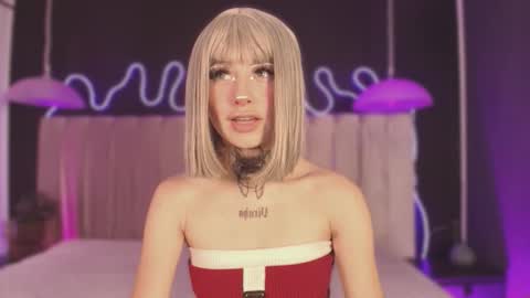 zhally_dee online show from March 13, 8:04 pm