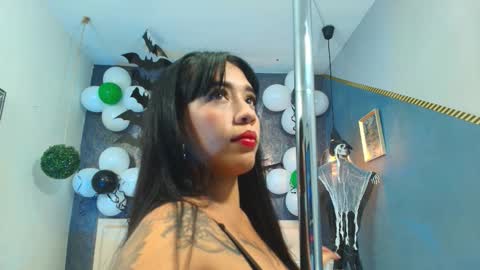ZHAMIRA  ANDRES online show from October 23, 10:08 pm