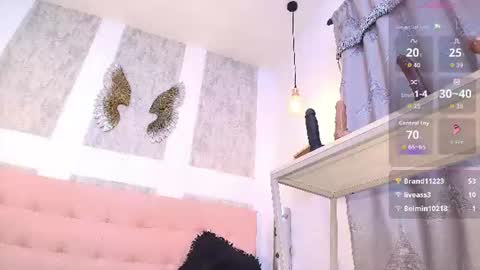 ZHAMIRA  ANDRES online show from July 15, 10:15 pm