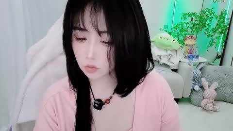 zhen online show from February 25, 2:16 pm